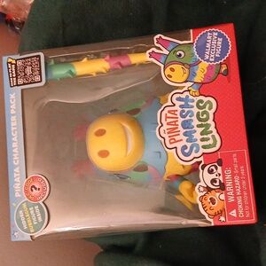 Pinata smash lings with bubble gum inside